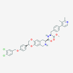 molecular formula C42H39Cl2N3O6 B14031415 Methyl (S)-2-((3R,8R)-3-(4-((3,4-dichlorobenzyl)oxy)phenyl)-2,3,6,7,8,9-hexahydro-[1,4]dioxino[2,3-G]isoquinoline-8-carboxamido)-3-(4-(2,3-dimethylpyridin-4-YL)phenyl)propanoate 