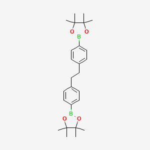 4,4,5,5-Tetramethyl-2-(4-{2-[4-(tetramethyl-1,3,2-dioxaborolan-2-yl)phenyl]ethyl}phenyl)-1,3,2-dioxaborolane