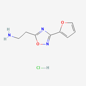 molecular formula C8H10ClN3O2 B1403394 2-(3-(Furan-2-yl)-1,2,4-oxadiazol-5-yl)ethan-1-amine hydrochloride CAS No. 1435804-70-8