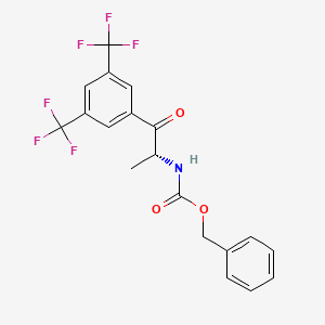 molecular formula C19H15F6NO3 B1403423 Benzyl [(1R)-2-(3,5-bis(trifluoromethyl)phenyl)-1-methyl-2-oxo-ethyl]carbamate CAS No. 1182352-08-4