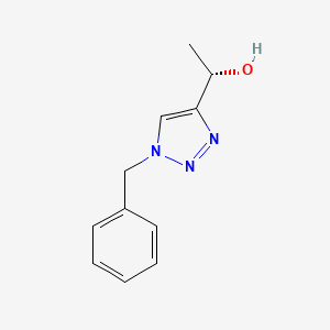 molecular formula C11H13N3O B1404761 (1S)-1-(1-benzyl-1H-1,2,3-triazol-4-yl)ethan-1-ol >98%ee CAS No. 1610380-86-3