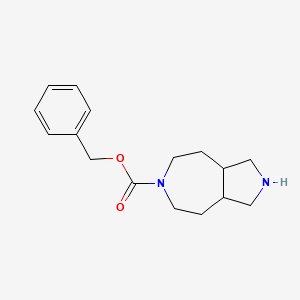 molecular formula C16H22N2O2 B14066773 Pyrrolo[3,4-d]azepine-6(1H)-carboxylic acid, octahydro-, phenylmethyl ester, (3aR,8aS)- 