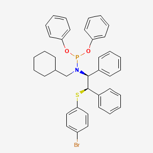 molecular formula C39H39BrNO2PS B14069886 Diphenyl ((1S,2R)-2-((4-bromophenyl)thio)-1,2-diphenylethyl)(cyclohexylmethyl)phosphoramidite 