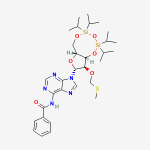 molecular formula C31H47N5O6SSi2 B14070102 N-(9-((6aR,8R,9R,9aR)-2,2,4,4-Tetraisopropyl-9-((methylthio)methoxy)tetrahydro-6H-furo[3,2-f][1,3,5,2,4]trioxadisilocin-8-yl)-9H-purin-6-yl)benzamide 