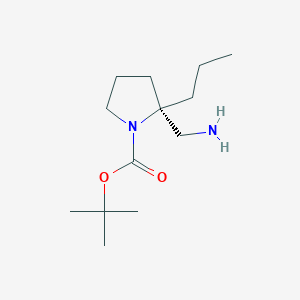 molecular formula C13H26N2O2 B1408243 tert-butyl (2R)-2-(aminomethyl)-2-propylpyrrolidine-1-carboxylate CAS No. 1630815-52-9