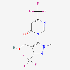 molecular formula C11H8F6N4O2 B1410528 3-(4-(hydroxymethyl)-1-methyl-3-(trifluoromethyl)-1H-pyrazol-5-yl)-6-(trifluoromethyl)pyrimidin-4(3H)-one CAS No. 1823182-38-2