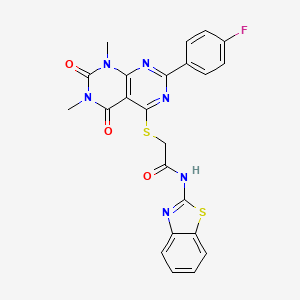 molecular formula C23H17FN6O3S2 B14118362 N-(benzo[d]thiazol-2-yl)-2-((2-(4-fluorophenyl)-6,8-dimethyl-5,7-dioxo-5,6,7,8-tetrahydropyrimido[4,5-d]pyrimidin-4-yl)thio)acetamide 
