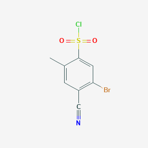 molecular formula C8H5BrClNO2S B1414091 5-Bromo-4-cyano-2-methylbenzenesulfonyl chloride CAS No. 1807028-76-7
