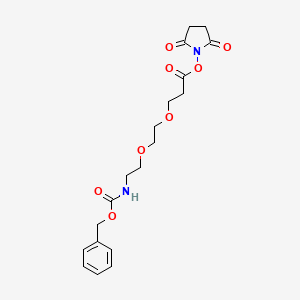 molecular formula C19H24N2O8 B1415663 (2,5-dioxopyrrolidin-1-yl) 3-[2-[2-(phenylmethoxycarbonylamino)ethoxy]ethoxy]propanoate CAS No. 2203140-35-4