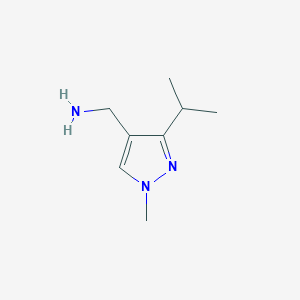 molecular formula C8H15N3 B1416544 [1-甲基-3-(丙-2-基)-1H-吡唑-4-基]甲胺 CAS No. 1158049-15-0