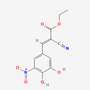 molecular formula C12H10N2O6 B1419105 Ethyl (2E)-2-cyano-3-(3,4-dihydroxy-5-nitrophenyl)prop-2-enoate CAS No. 116314-52-4