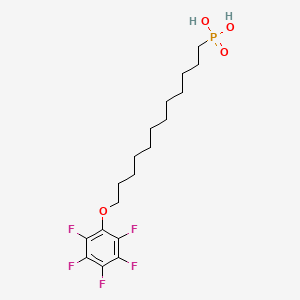 molecular formula C18H26F5O4P B1419568 12-(2,3,4,5,6-Pentafluorophenoxy)dodecylphosphonic acid CAS No. 1049677-16-8
