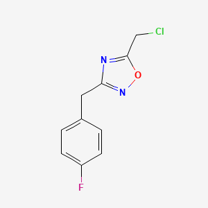 molecular formula C10H8ClFN2O B1419983 5-(氯甲基)-3-(4-氟苄基)-1,2,4-恶二唑 CAS No. 867315-05-7