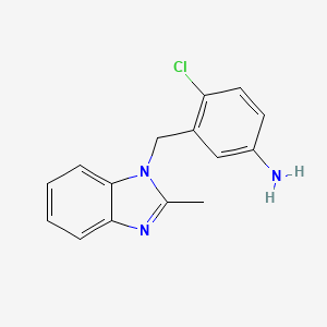 molecular formula C15H14ClN3 B1420395 4-chloro-3-[(2-methyl-1H-1,3-benzodiazol-1-yl)methyl]aniline CAS No. 1097805-12-3