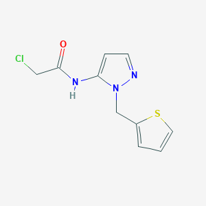 molecular formula C10H10ClN3OS B1421635 2-chloro-N-[1-(thiophen-2-ylmethyl)-1H-pyrazol-5-yl]acetamide CAS No. 1210160-78-3