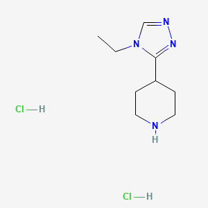 molecular formula C9H18Cl2N4 B1421939 4-(4-ethyl-4H-1,2,4-triazol-3-yl)piperidine dihydrochloride CAS No. 1251923-23-5