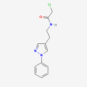 molecular formula C13H14ClN3O B1422498 2-chloro-N-[2-(1-phenyl-1H-pyrazol-4-yl)ethyl]acetamide CAS No. 1269151-14-5