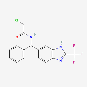 molecular formula C17H13ClF3N3O B1425275 2-chloro-N-{phenyl[2-(trifluoromethyl)-1H-1,3-benzodiazol-5-yl]methyl}acetamide CAS No. 1235440-94-4