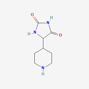 molecular formula C8H13N3O2 B1425979 5-(Piperidin-4-yl)imidazolidine-2,4-dione CAS No. 807295-35-8