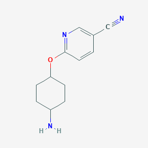 molecular formula C12H15N3O B1428869 6-[(4-Aminocyclohexyl)oxy]pyridine-3-carbonitrile CAS No. 676560-38-6