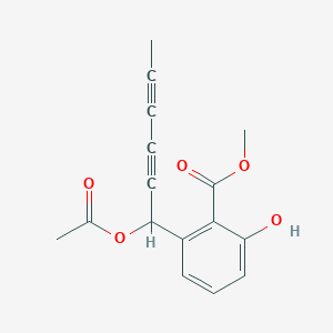 molecular formula C16H14O5 B14292901 Benzoic acid, 2-[1-(acetyloxy)-2,4-hexadiynyl]-6-hydroxy-, methyl ester CAS No. 114102-24-8