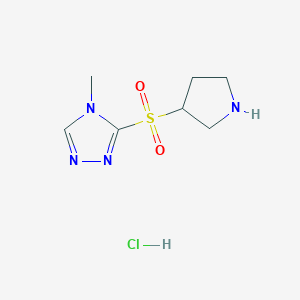 molecular formula C7H13ClN4O2S B1431181 4-methyl-3-(pyrrolidine-3-sulfonyl)-4H-1,2,4-triazole hydrochloride CAS No. 1823943-36-7