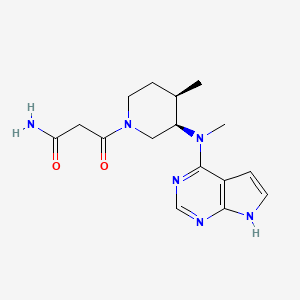 molecular formula C16H22N6O2 B1432337 3-((3R,4R)-4-methyl-3-(methyl(7H-pyrrolo[2,3-d]pyrimidin-4-yl)amino)piperidin-1-yl)-3-oxopropanamide CAS No. 1675248-19-7