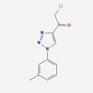 molecular formula C11H10ClN3O B1433028 2-chloro-1-[1-(3-methylphenyl)-1H-1,2,3-triazol-4-yl]ethan-1-one CAS No. 1384428-67-4