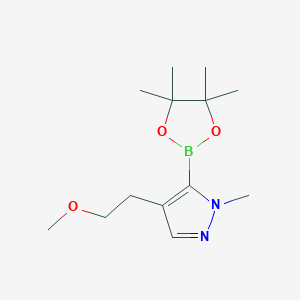 molecular formula C13H23BN2O3 B1433081 4-(2-methoxyethyl)-1-methyl-5-(4,4,5,5-tetramethyl-1,3,2-dioxaborolan-2-yl)-1H-pyrazole CAS No. 1430057-93-4