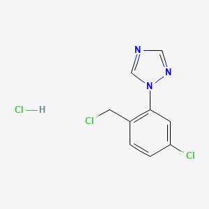 molecular formula C9H8Cl3N3 B1433367 1-[5-chloro-2-(chloromethyl)phenyl]-1H-1,2,4-triazole hydrochloride CAS No. 1803562-23-3
