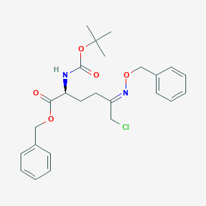 molecular formula C25H31ClN2O5 B1435359 (S,E)-benzyl 5-((benzyloxy)imino)-2-((tert-butoxycarbonyl)amino)-6-chlorohexanoate CAS No. 1133931-73-3