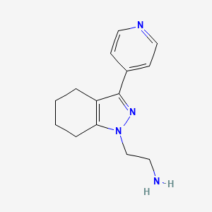 molecular formula C14H18N4 B1436168 2-(3-(pyridin-4-yl)-4,5,6,7-tetrahydro-1H-indazol-1-yl)ethan-1-amine CAS No. 1949815-85-3