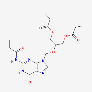 molecular formula C18H25N5O7 B1436550 2-(2-(Propanoylamino)-6-oxo-1,6-dihydro-9H-purin-9-yl)methoxy)propane-1,3-diyl dipropanoate CAS No. 177216-32-9
