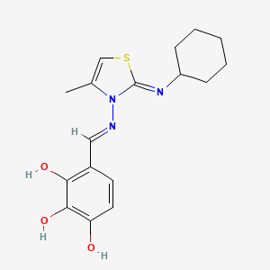 molecular formula C17H21N3O3S B1436723 4-((E)-(((E)-2-(Cyclohexylimino)-4-methylthiazol-3(2h)-yl)imino)methyl)benzene-1,2,3-triol CAS No. 509102-00-5