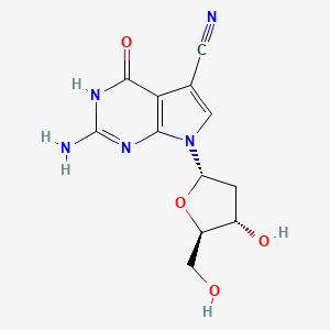 molecular formula C12H13N5O4 B1436822 2-氨基-7-((2S,4S,5R)-4-羟基-5-(羟甲基)四氢呋喃-2-基)-4-氧代-4,7-二氢-3H-吡咯并[2,3-d]嘧啶-5-碳腈 CAS No. 199859-58-0