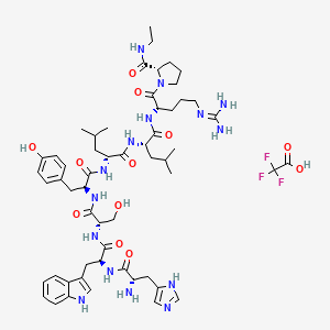 molecular formula C56H80F3N15O12 B1436923 (2S)-1-[(2S)-2-[[(2S)-2-[[(2R)-2-[[(2S)-2-[[(2S)-2-[[(2S)-2-[[(2S)-2-amino-3-(1H-imidazol-5-yl)propanoyl]amino]-3-(1H-indol-3-yl)propanoyl]amino]-3-hydroxypropanoyl]amino]-3-(4-hydroxyphenyl)propanoyl]amino]-4-methylpentanoyl]amino]-4-methylpentanoyl]amino]-5-(diaminomethylideneamino)pentanoyl]-N-ethylpyrrolidine-2-carboxamide;2,2,2-trifluoroacetic acid CAS No. 1642799-35-6