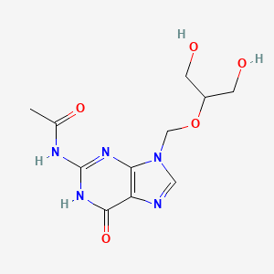 molecular formula C11H15N5O5 B1437717 N-[6,9-Dihydro-9-[[2-hydroxy-1-(hydroxymethyl)ethoxy]methyl]-6-oxo-1H-purin-2-yl]acetamide CAS No. 84245-12-5