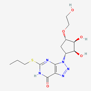 molecular formula C14H21N5O5S B1437739 (1S,2S,3R,5S)-3-(7-hydroxy-5-(propylthio)-3H-[1,2,3]triazolo[4,5-d]pyrimidin-3-yl)-5-(2-hydroxyethoxy)cyclopentane-1,2-diol CAS No. 1445580-43-7