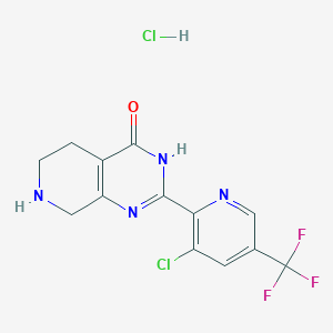 molecular formula C13H11Cl2F3N4O B1437747 2-[3-chloro-5-(trifluoromethyl)pyridin-2-yl]-3H,4H,5H,6H,7H,8H-pyrido[3,4-d]pyrimidin-4-one hydrochloride CAS No. 1823183-46-5