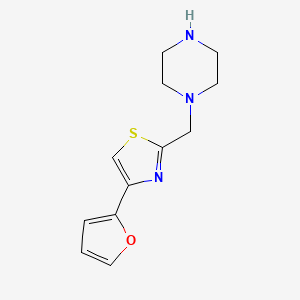 molecular formula C12H15N3OS B1438870 4-(2-呋喃基)-2-(哌嗪基甲基)-1,3-噻唑 CAS No. 1083201-72-2