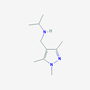 molecular formula C10H19N3 B1439044 N-[(1,3,5-Trimethyl-1H-pyrazol-4-YL)methyl]propan-2-amine CAS No. 880361-69-3