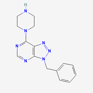 molecular formula C15H17N7 B1439059 3-benzyl-7-piperazin-1-yl-3H-[1,2,3]triazolo[4,5-d]pyrimidine CAS No. 941867-95-4