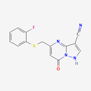 molecular formula C14H9FN4OS B1439135 5-{[(2-Fluorophenyl)sulfanyl]methyl}-7-hydroxypyrazolo[1,5-a]pyrimidine-3-carbonitrile CAS No. 1147736-74-0