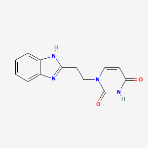 molecular formula C13H12N4O2 B1440603 1-[2-(1H-benzimidazol-2-yl)ethyl]pyrimidine-2,4(1H,3H)-dione CAS No. 1283109-66-9