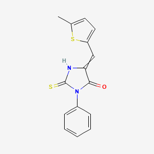molecular formula C15H12N2OS2 B1441538 5-[(5-Methylthiophen-2-yl)methylidene]-3-phenyl-2-sulfanylideneimidazolidin-4-one CAS No. 894500-69-7