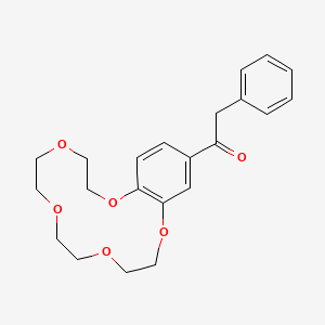 molecular formula C22H26O6 B14421029 Ethanone, 1-(2,3,5,6,8,9,11,12-octahydro-1,4,7,10,13-benzopentaoxacyclopentadecin-15-yl)-2-phenyl- CAS No. 79997-19-6