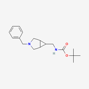molecular formula C18H26N2O2 B1442111 tert-Butyl ((3-benzyl-3-azabicyclo[3.1.0]hexan-6-yl)methyl)carbamate CAS No. 871727-11-6