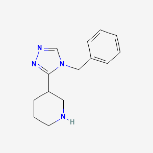 molecular formula C14H18N4 B1442613 3-(4-苄基-1,2,4-三唑-3-基)哌啶 CAS No. 1306739-67-2