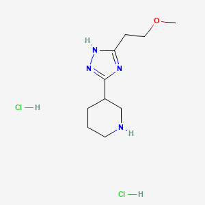 molecular formula C10H20Cl2N4O B1442618 3-[5-(2-methoxyethyl)-4H-1,2,4-triazol-3-yl]piperidine dihydrochloride CAS No. 1332528-91-2