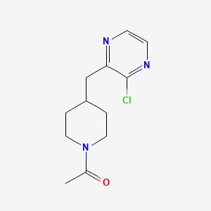 molecular formula C12H16ClN3O B1444240 1-[4-[(3-Chloropyrazin-2-yl)methyl]piperidin-1-yl]ethanone CAS No. 1316227-43-6